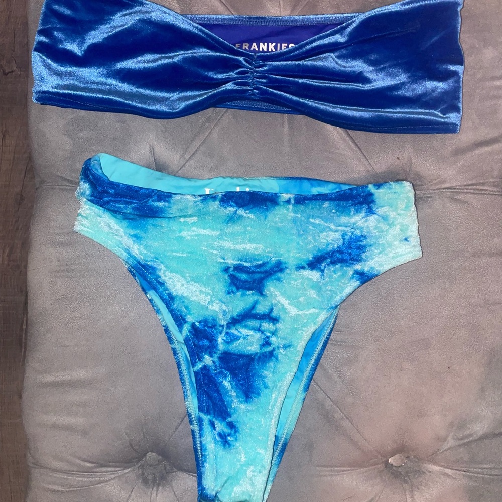 Frankie’s Bikini